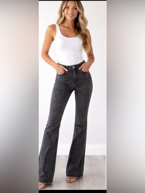 Kensie Vintage Luxe  Savannah High Rise Flare Jeans Black Wash Retro Chic 6/28